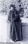 model_15.jpg (46,915 bytes)